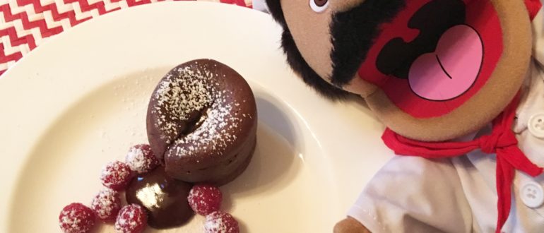 Muppets - The Swedish Chef eating Chocolocate fondant